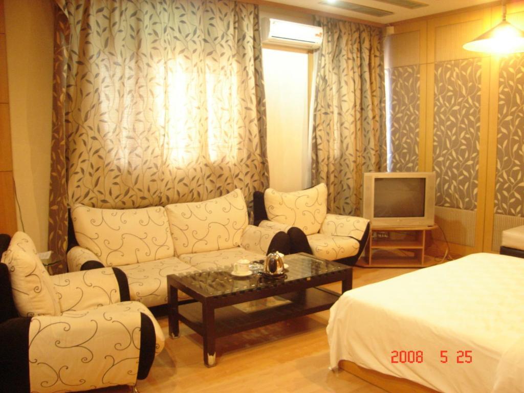 Hotel Ai Hua 2*